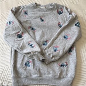 Gray Sweatshirt with Cartoon Character Print stitch